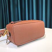 Chloe Small Daria day bag in grained & shiny calfskin red brown - 6