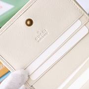 Gucci GG Marmont card case wallet in white  - 5