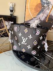 Louis Vuitton Neverfull MM Autres Toiles Monogram in Black - 5