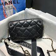 Chanel pearl chain flap bag - 5