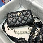 Chanel pearl chain flap bag - 2