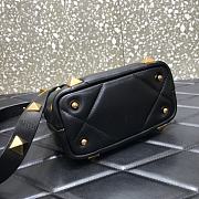 VALENTINO | Roman Stud Black Golden Bag 520 In Nappa - 20×9×15cm - 6