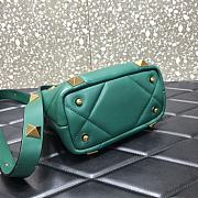 VALENTINO | Roman Stud Green Bag 520 In Nappa - 20×9×15cm - 2