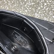 VALENTINO | Roman Stud Black Bag 520 In Nappa - 20×9×15cm - 2
