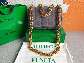 Bottega Veneta Chain Cassette Velvet Deep Grey | 631421