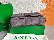 Bottega Veneta Chain Cassette Velvet Deep Grey | 631421 - 6