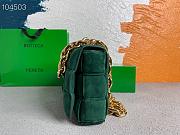 Bottega Veneta Chain Cassette Velvet Dark Green | 631421 - 5