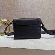 Louis Vuitton | New Flap Messenger Black - M30808 - 28.3 x 18.3 x 4.3 cm - 5