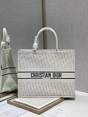 DIOR | Christian Book Tote Large White - 41.5cm - 1