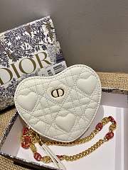 DIOR | DIORAMOUR CARO Heart White Chain Bag- S5097 - 11 x 10 x 1.5 cm - 5
