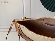 Louis Vuitton | V Tote MM Apricot - M44884 - 36 x 27 x 16 cm - 6
