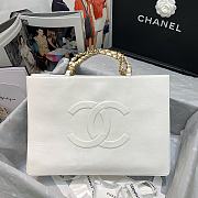 CHANEL | White Aged Calfskin Large Shopping Bag - AS1943 - 37 x 26 x 12 cm - 3