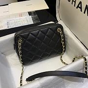 CHANEL | Camera Case With Extra Black Clutch - AS1367 - 22 x 15 x 6 cm - 5