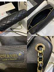 CHANEL | Camera Case With Extra Black Clutch - AS1367 - 22 x 15 x 6 cm - 2