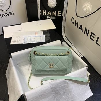 CHANEL | Camera Case With Extra Mint Clutch - AS1367 - 22 x 15 x 6 cm