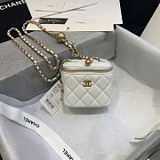 CHANEL | Classic White Box With Chain - AP1447 - 10.5 x 8.5 x 7 cm - 4