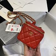 Chanel | Classic Red Box With Chain - AP1447 - 10.5 x 8.5 x 7 cm - 3