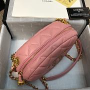 Chanel | Pink Lambskin Studded Logo Camera Case - AS1511 - 13 x 20 x 5 cm - 5