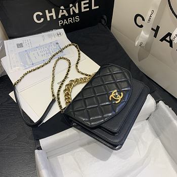Chanel | Mini Black Chain Handle Flap Bag - 19 x 14 x 5 cm