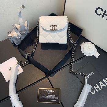 Chanel | Mini Quilted Leather Crossbody White Bag - AS1169 - 19 x 12 x 9 cm