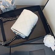 Chanel | Mini Quilted Leather Crossbody White Bag - AS1169 - 19 x 12 x 9 cm - 3