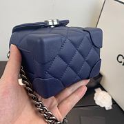 Chanel | Mini Quilted Leather Crossbody Blue Bag - AS1169 - 19 x 12 x 9 cm - 6