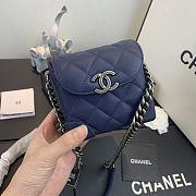 Chanel | Mini Quilted Leather Crossbody Blue Bag - AS1169 - 19 x 12 x 9 cm - 2