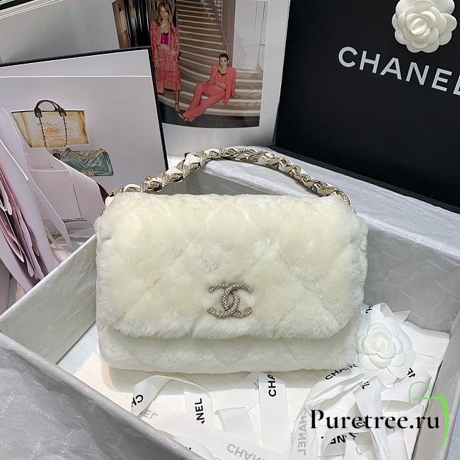 Chanel | Shearling Strass Flap Bag Crystal Strap - 15 x 21.5 x 6.5 cm - 1