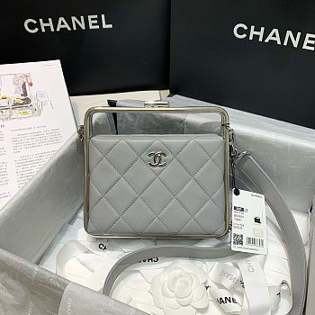 Chanel | Sheepskin Leather Clutch Bag Gray - AS1732 - 18 x 19.5 x 8.5 cm