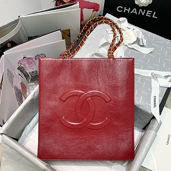 Chanel | Shiny Red Aged Calfskin Shopping Bag - 32 x 30 x 10 cm