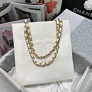 Chanel | Shiny White Aged Calfskin Shopping Bag - 32 x 30 x 10 cm - 4