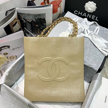 Chanel | Shiny Beige Aged Calfskin Shopping Bag - AS1945 - 32 x 30 x 10 cm
