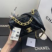 Chanel | Shiny Black Quilted Lambskin Flap Bag - AS1895 - 20 x 13 x 7cm - 6