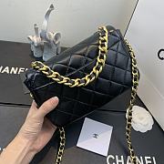Chanel | Shiny Black Quilted Lambskin Flap Bag - AS1895 - 20 x 13 x 7cm - 5