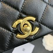Chanel | Shiny Black Quilted Lambskin Flap Bag - AS1895 - 20 x 13 x 7cm - 2