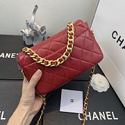 Chanel | Shiny Red Quilted Lambskin Flap Bag - AS1895 - 20 x 13 x 7cm - 5