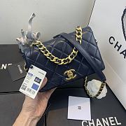Chanel | Shiny Dark Blue Quilted Lambskin Flap Bag - AS1895 - 20 x 13 x 7cm - 5