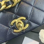 Chanel | Shiny Dark Blue Quilted Lambskin Flap Bag - AS1895 - 20 x 13 x 7cm - 3