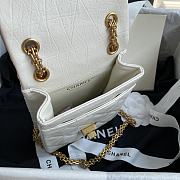 Chanel | Small White 2.55 Flap Bag - AS1961 - 17 x 13 x 5.5cm - 3