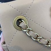 Chanel | Small Beige Flap Bag - AS1466 - 26 x 17 x 6cm - 2