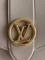 Louis Vuitton | Pont 9 Soft MM - M58728 - 21 x 15 x 6.5 cm - 6