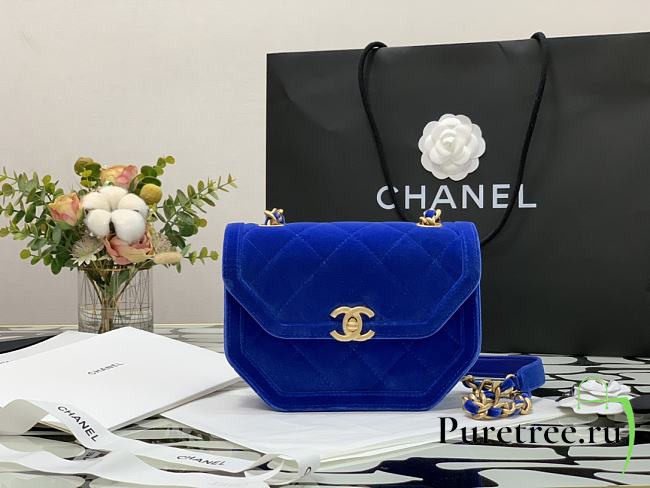 Chanel | MINI FLAP BAG Velvet & Gold-Tone Metal Blue - 19 x 15 x 6 cm - 1