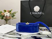 Chanel | MINI FLAP BAG Velvet & Gold-Tone Metal Blue - 19 x 15 x 6 cm - 5