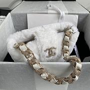 Chanel | Shearling Bucket White Bag - AS2257 - 16 x 18 x 12cm - 6