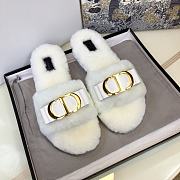 DIOR | CD Christian Dior White Wool Fur Slides - 1