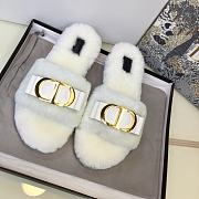 DIOR | CD Christian Dior White Wool Fur Slides - 2