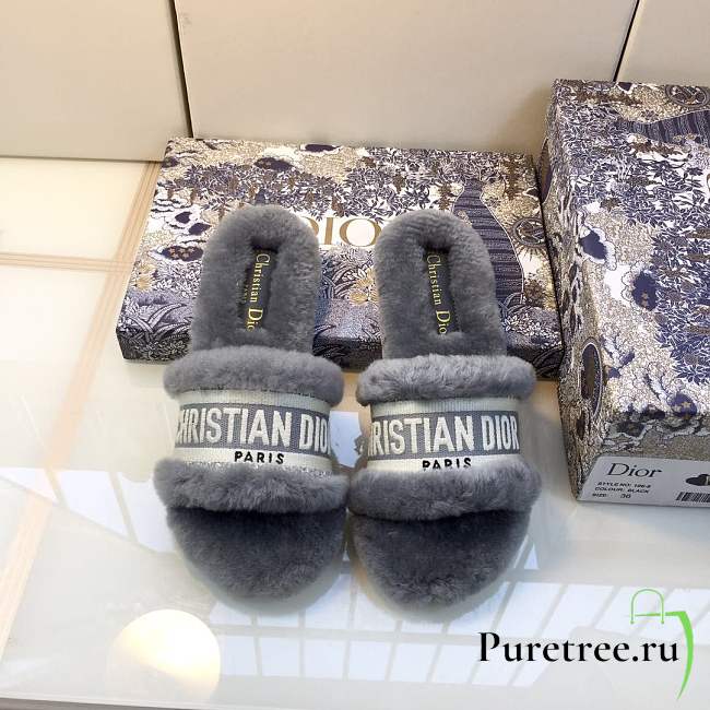 DIOR | Christian Dior SLIPPERS Grey FUR - 1