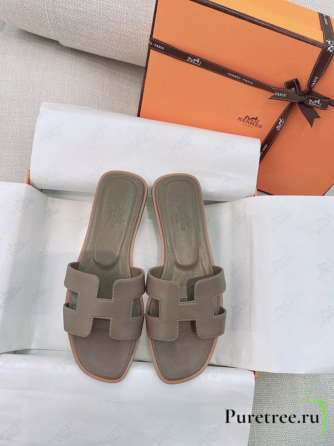 Hermes Slippers Beige - 1