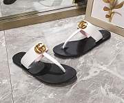 GUCCI | Leather Thong Sandal With Double G White - 5