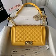 Chanel | Yellow Boy handbag Golden Hardware - A67086 - 1